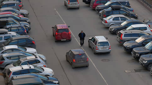 Генпрокуратура найдет где парковаться // Проблему с паркингами предложено решить федеральными нормативами