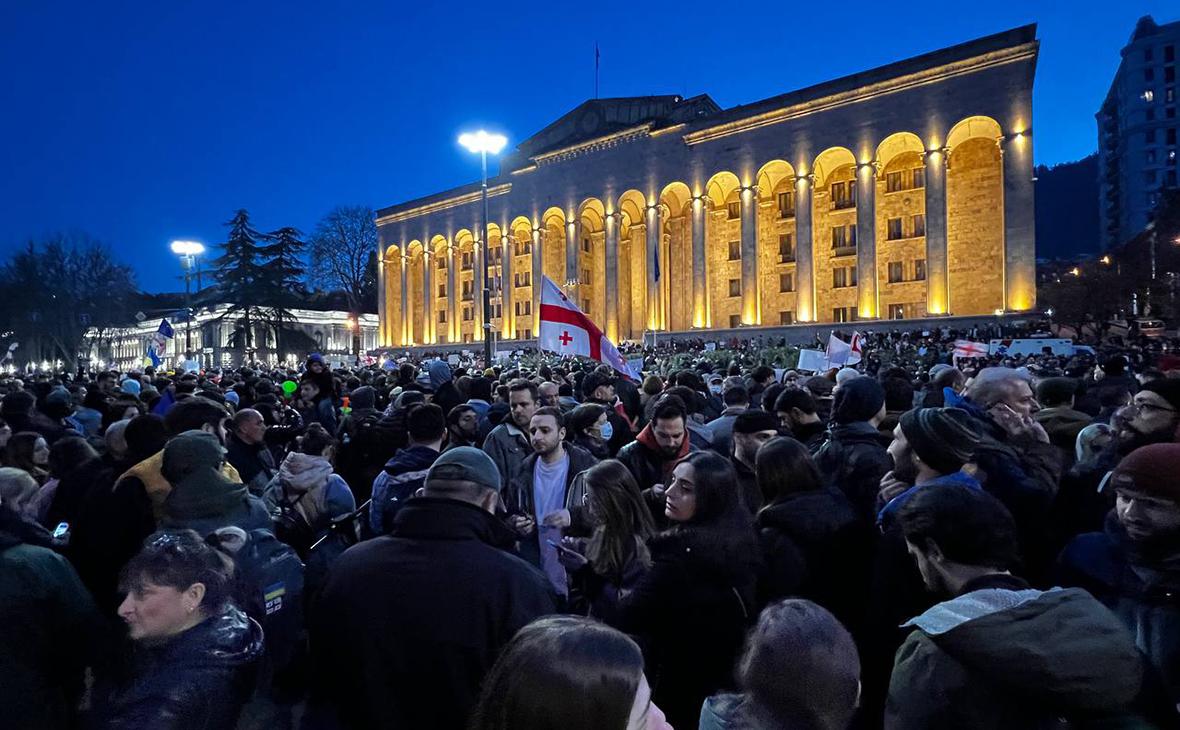 В Грузии на протестах задержали граждан РФ и США
